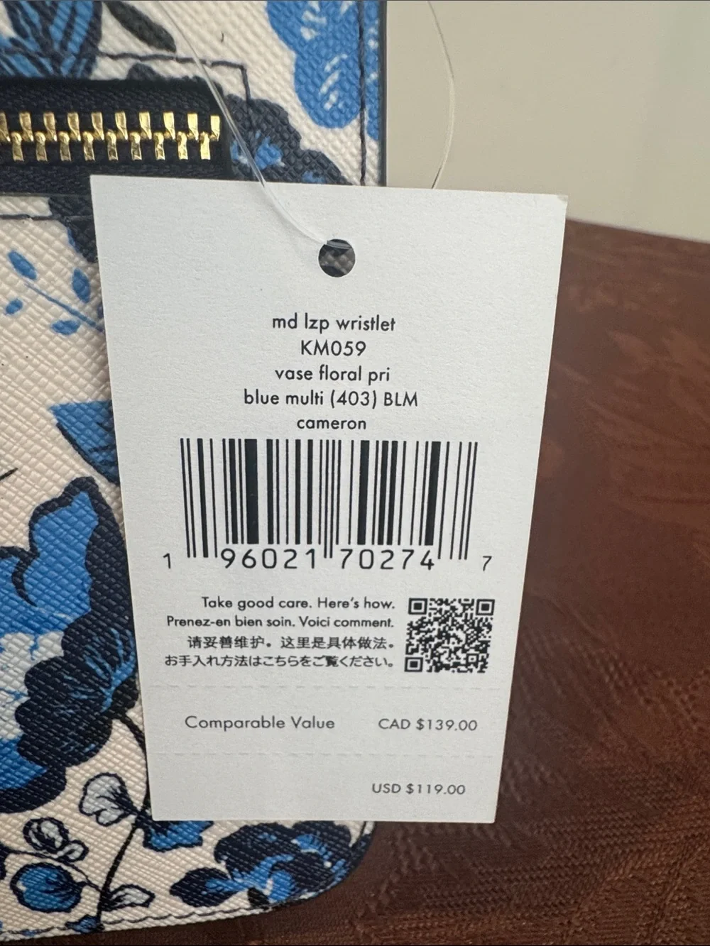 ♠️Kate Spade New York Blue Floral Wristlet